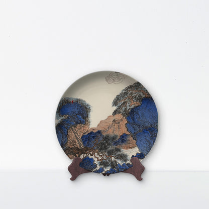 Pattern coordinating Square Dinner Plates that are enhanced with an extra touch of shapely design. 